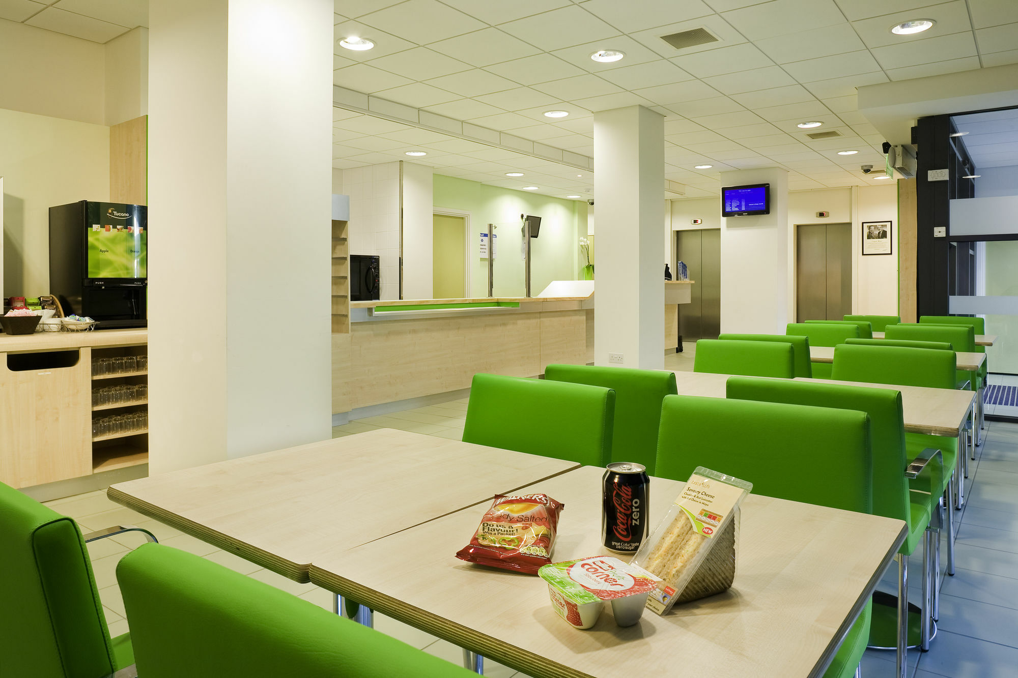 Ibis Budget Birmingham Airport Terminal Building - Nec Bickenhill Dış mekan fotoğraf